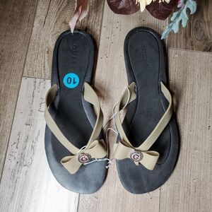 NWT Guess Los Angeles Women's Bling Flip Flop Sandals Size 10M